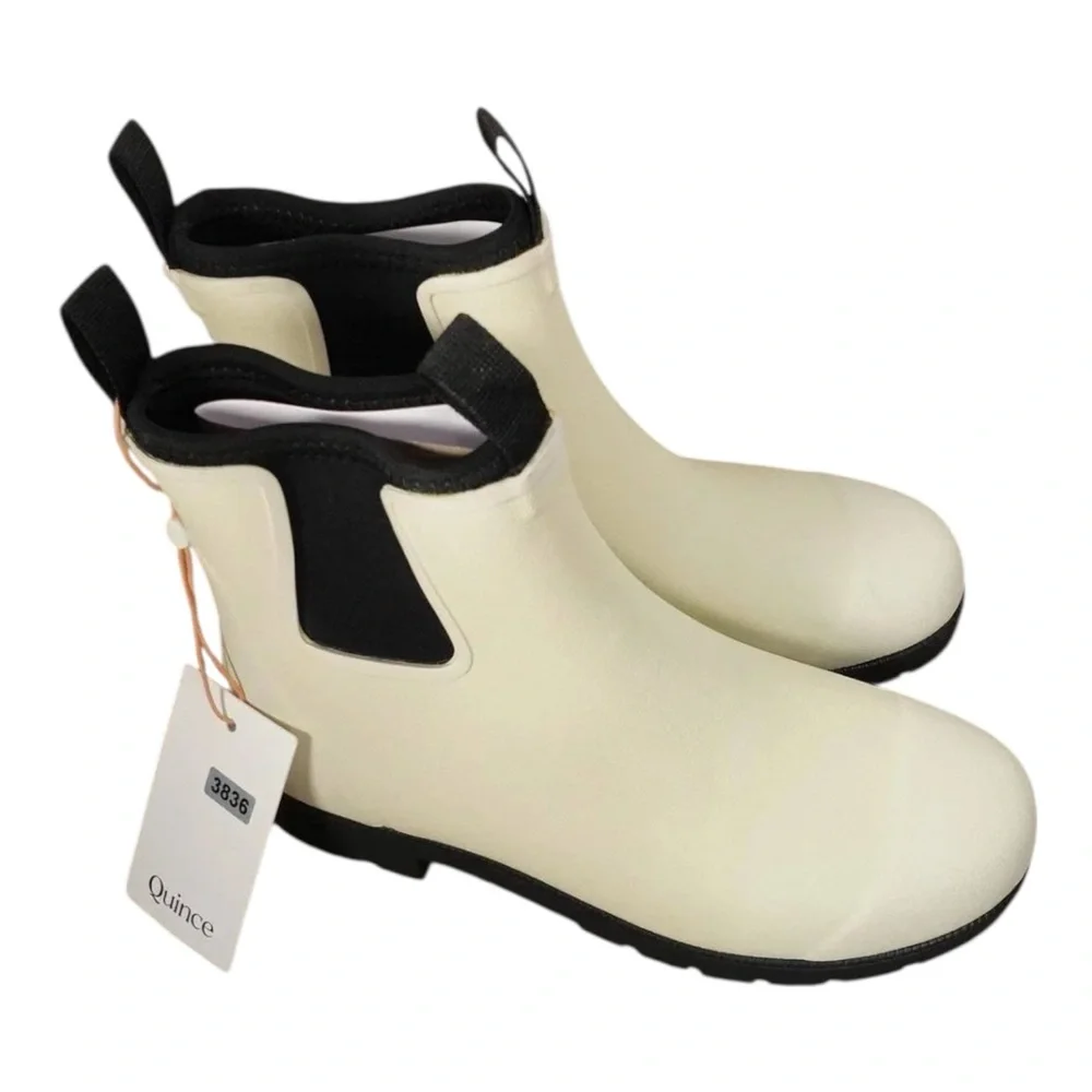 Quince Women's Ivory‎ and Black Winter Boots size 7